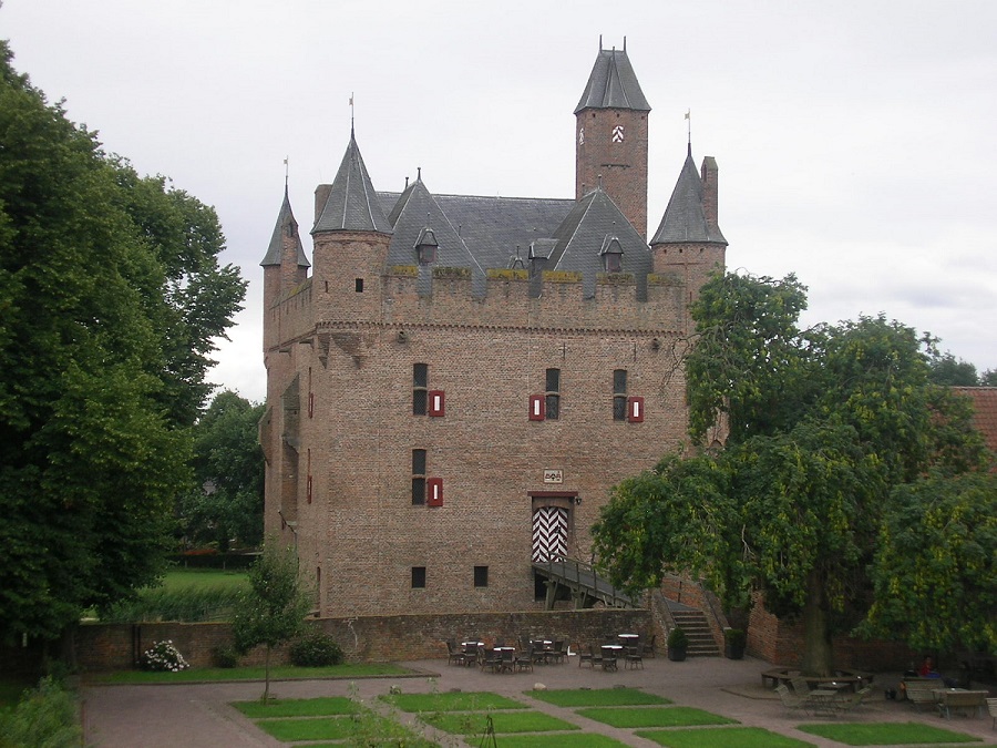 Doornenburg Castle 3