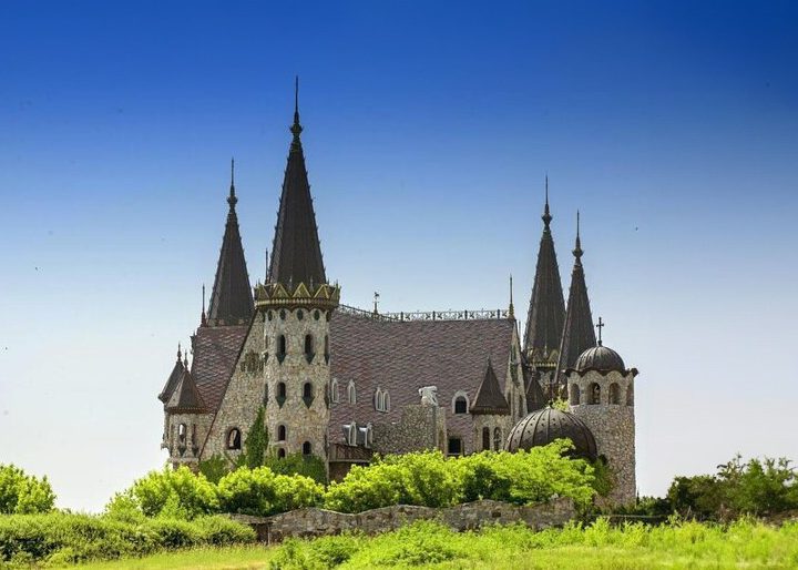 Castle of Ravadinovo