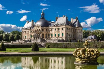 Christmas at European Castles: Markets, Light Trails and Festive Visits