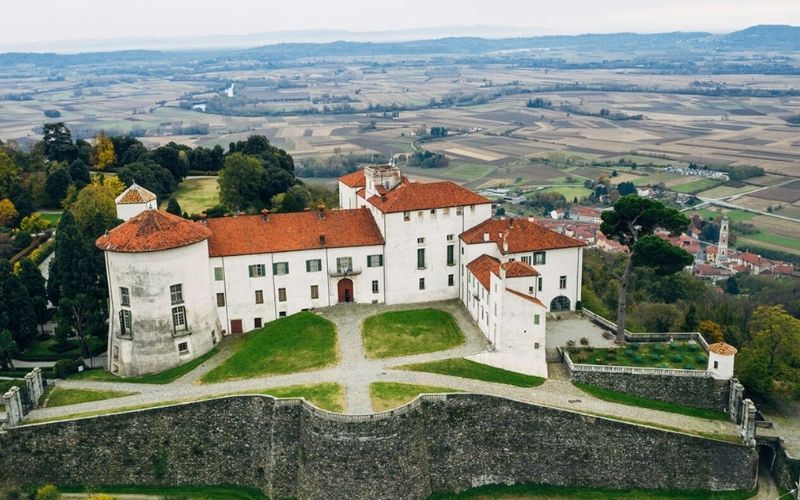 Castello di Masino