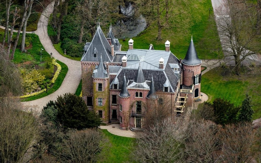Keukenhof castle